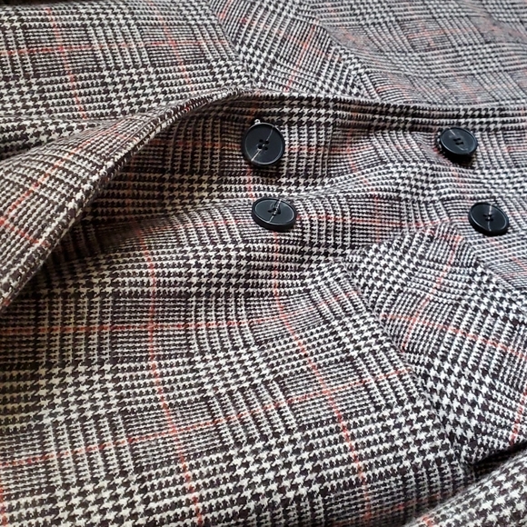 Korean brand winter coat - Picture 3 of 9